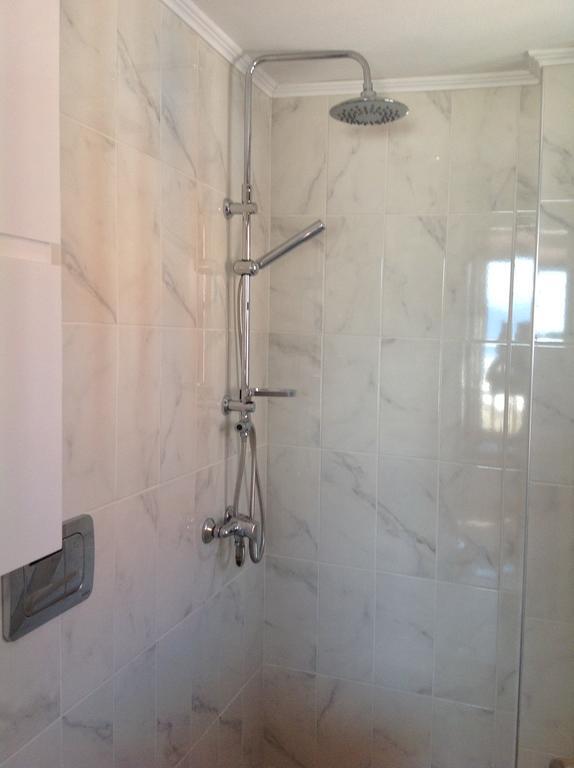 Amalia Harbor Apartment Chalki Town Ngoại thất bức ảnh